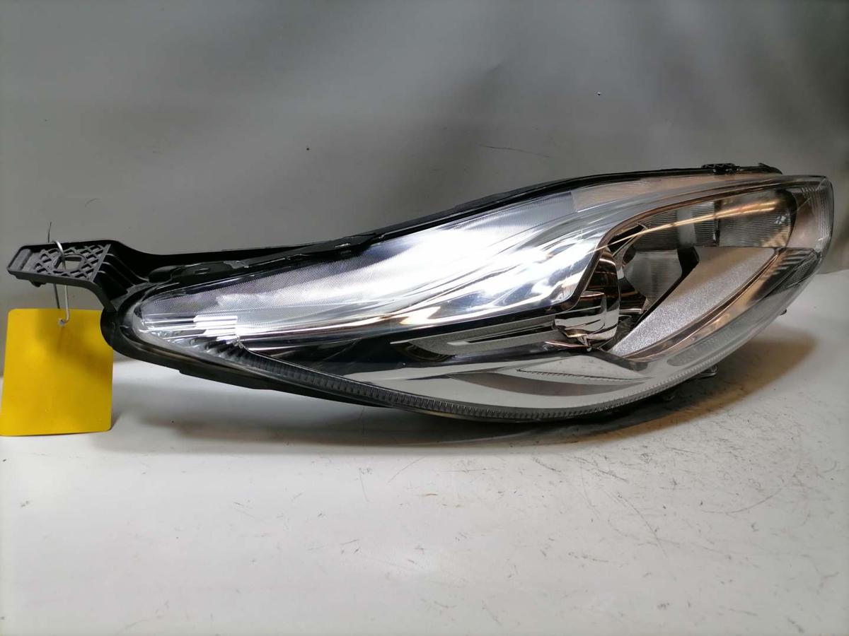 Ford Fiesta original Scheinwerfer vorn rechts Halogen mit LED Tagfahrlicht Bj.2016